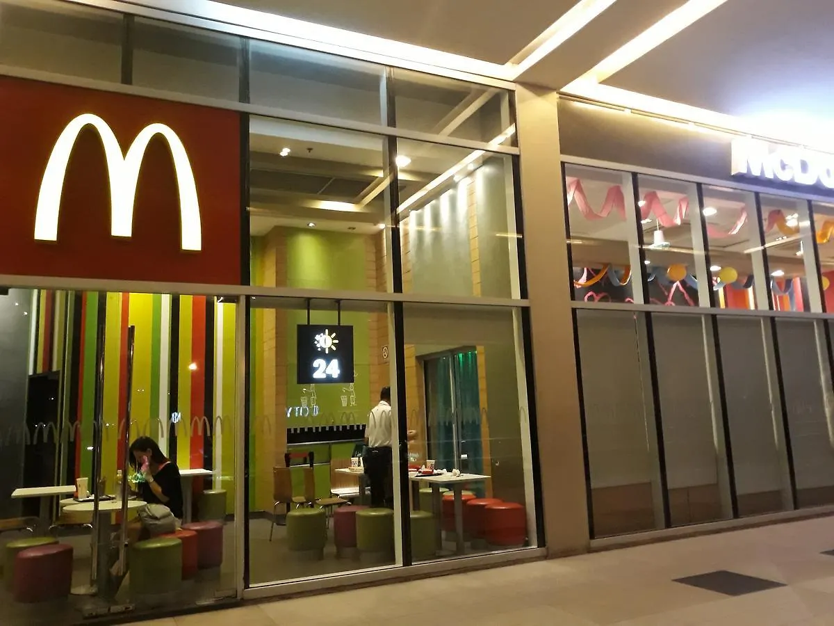 150 Newport City Condo - Near Naia T3 Airport Manila